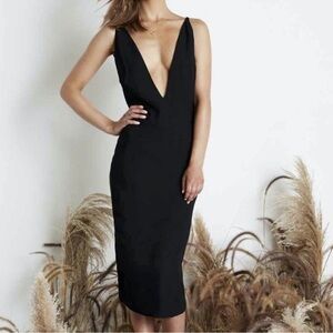 NWT Revolve Maurie & Eve Cloe Dress | Plunge V Neck Black Cocktail | Siz…